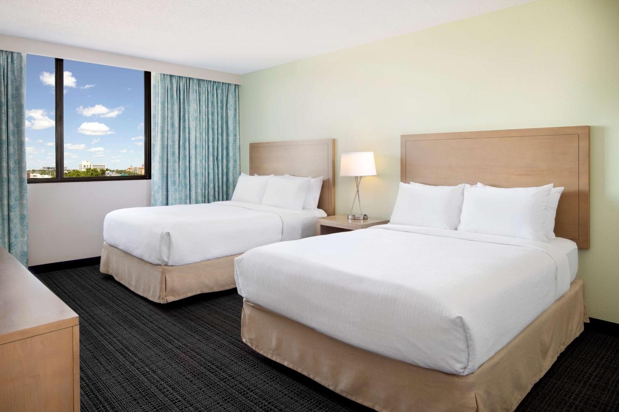 Embassy Suites By Hilton Tampa Airport Westshore Экстерьер фото