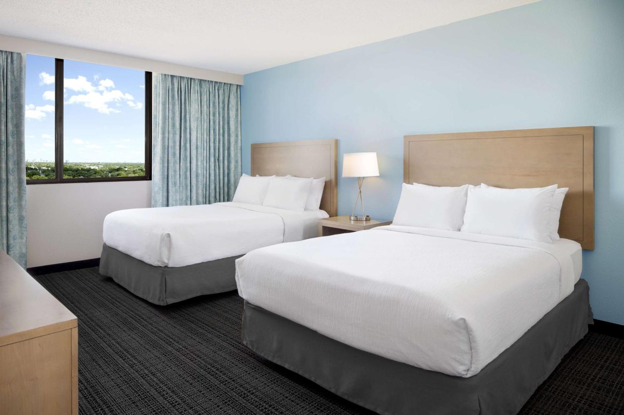 Embassy Suites By Hilton Tampa Airport Westshore Экстерьер фото