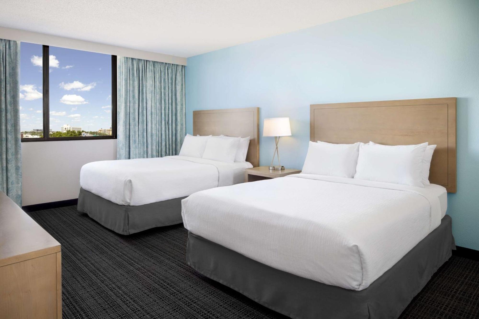 Embassy Suites By Hilton Tampa Airport Westshore Экстерьер фото